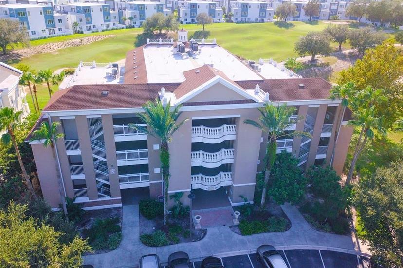 Picture of 1112 Sunset View Circle Unit 302, Reunion FL 34747