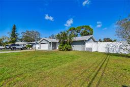 Picture of 11303 86Th Avenue, Seminole, FL 33772