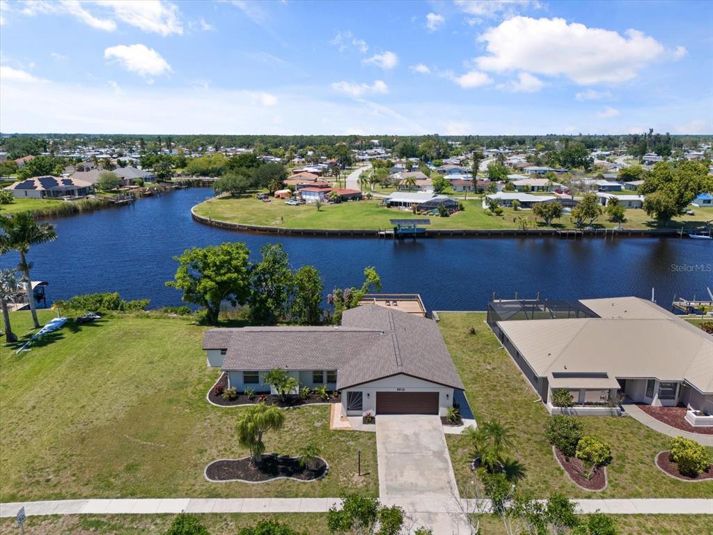 Picture of 6912 Kenwood Drive, North Port, FL 34287