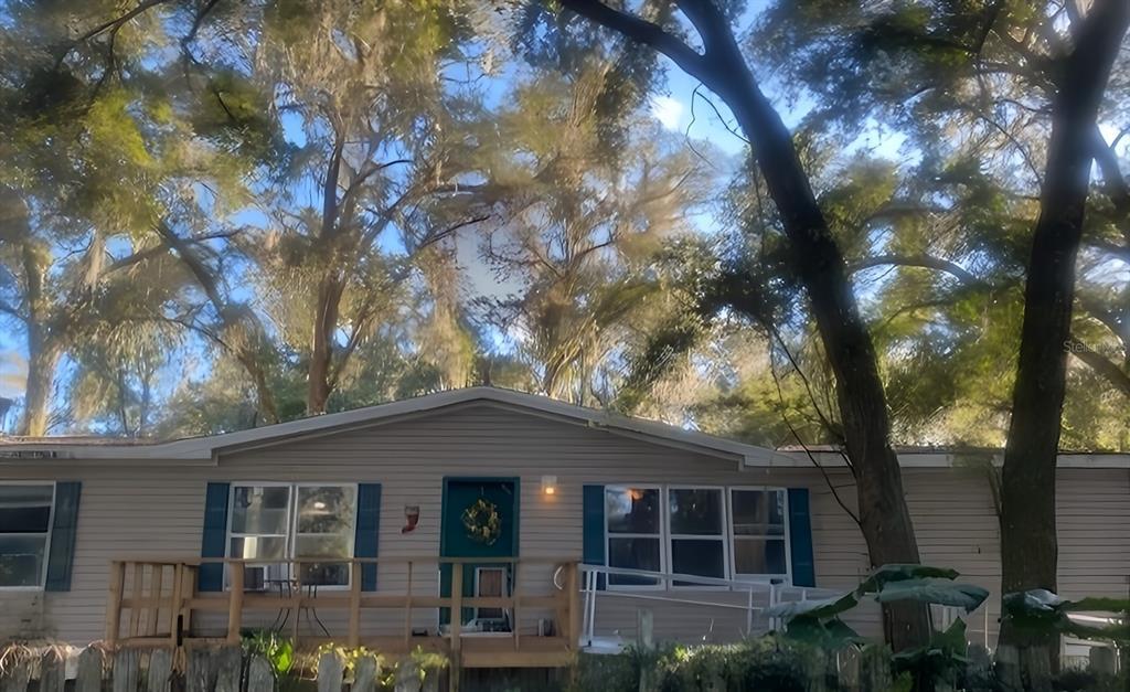 Picture of 12290 NW 168Th Place, Reddick, FL 32686