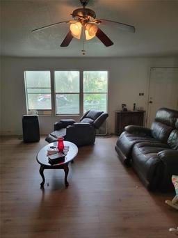 Picture of 12290 NW 168Th Place, Reddick, FL 32686