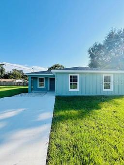 Picture of 561 2Nd Street Sw, Fort Meade, FL 33841