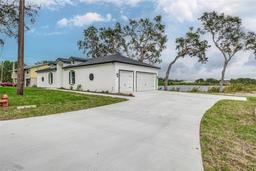 Picture of 225 Diesel Road, Mulberry, FL 33860