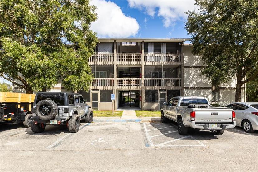 Picture of 6519 W Newberry Road Unit 805, Gainesville FL 32605