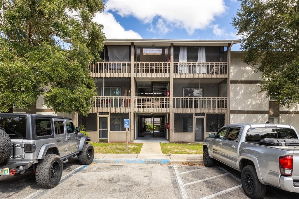 Picture of 6519 W Newberry Road Unit 805, Gainesville, FL 32605