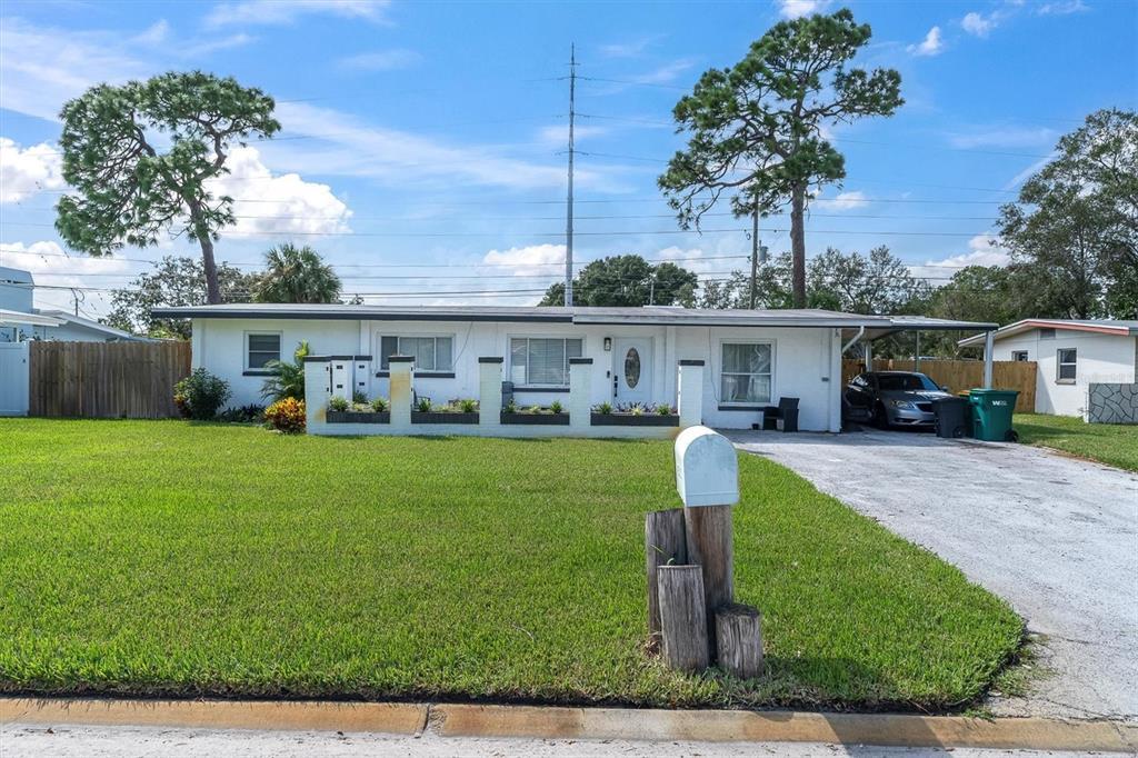 Picture of 8532 Robin Road, Seminole, FL 33777