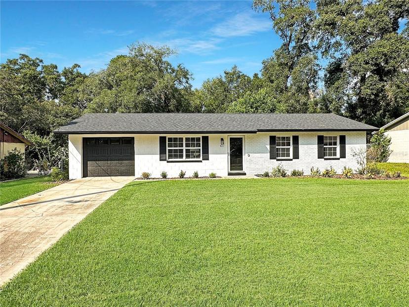 Picture of 511 W Gardenia Drive, Orange City FL 32763