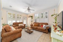 Picture of 1257 SW 9Th Road Unit 109, Gainesville, FL 32601