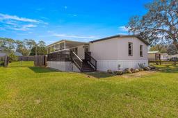 Picture of 2031 SE 172Nd Terrace, Silver Springs, FL 34488