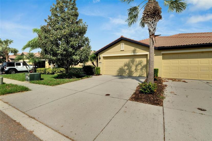 Picture of 5648 Sunset Falls Drive, Apollo Beach FL 33572