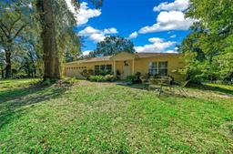 Picture of 399 NE 155 Place, Citra, FL 32113