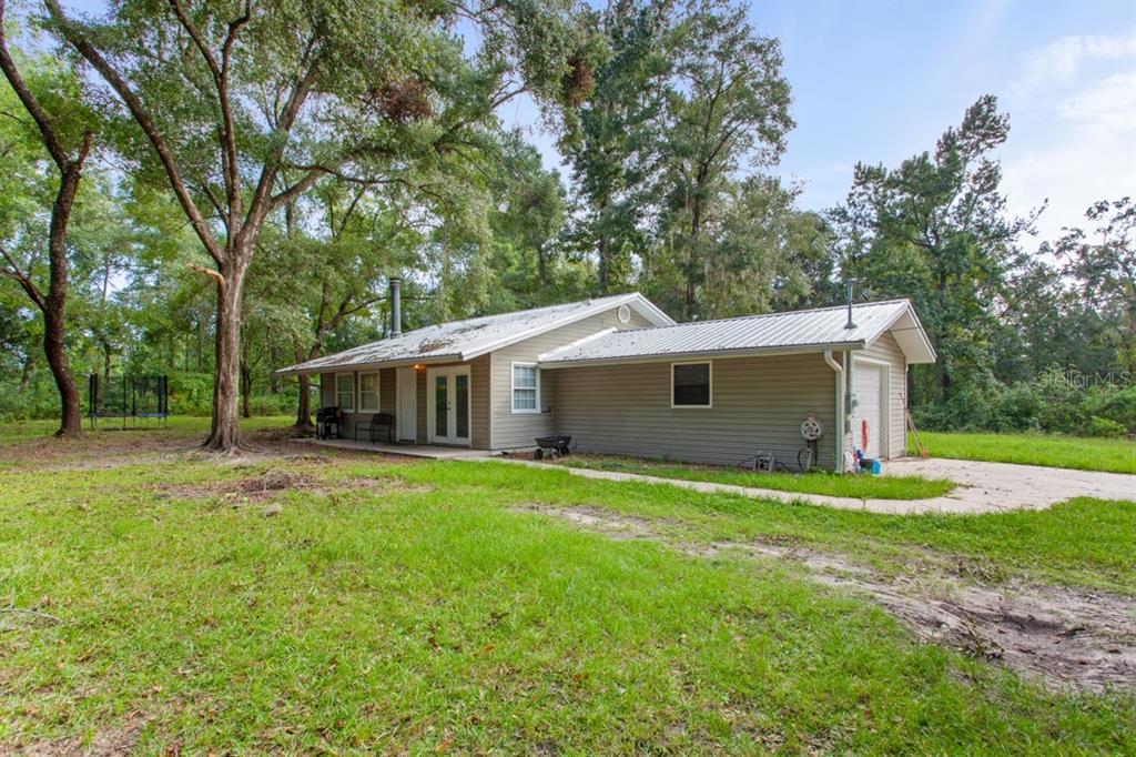 Picture of 5215 NE 255Th Drive, Melrose, FL 32666