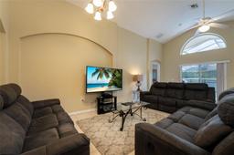 Picture of 523 Balmoral Dr, Davenport, FL 33896