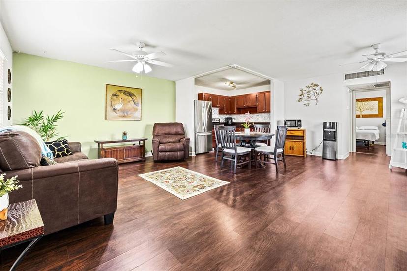 Picture of 1801 Bedford Lane Unit 27, Sun City Center FL 33573