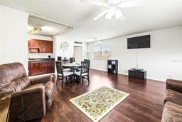 Picture of 1801 Bedford Lane Unit 27, Sun City Center, FL 33573