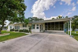 Picture of 16212 Brookridge Boulevard, Brooksville, FL 34613