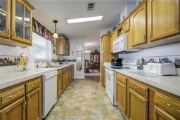 Picture of 16212 Brookridge Boulevard, Brooksville, FL 34613