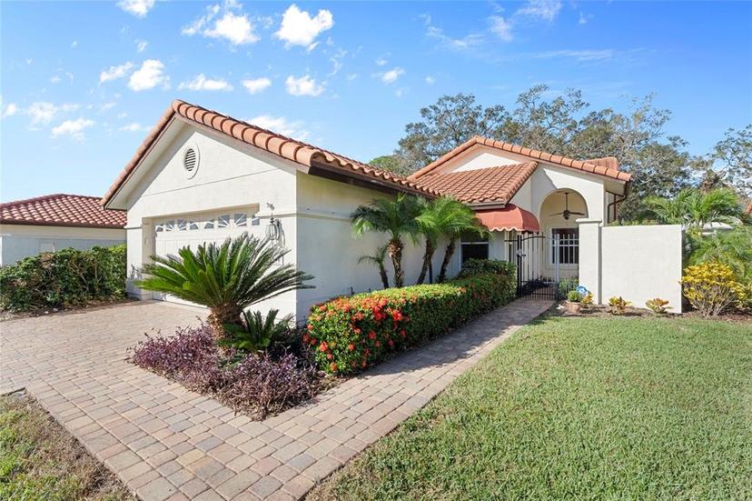 Picture of 4966 Clubview Court E, Bradenton FL 34203