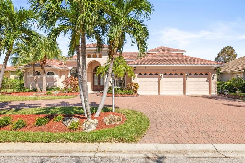 Picture of 7925 Royal Queensland Way, Lakewood Ranch FL 34202