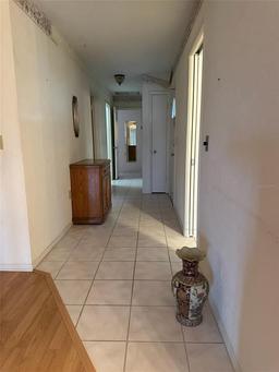 Picture of 3211 Gifford Lane Unit 408, Sarasota, FL 34239