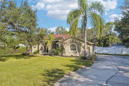 Picture of 15840 Oakcrest Circle, Brooksville, FL 34604