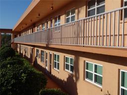 Picture of 3740 58Th Street N Unit 106, St Petersburg, FL 33710