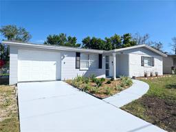 Picture of 12904 College Hill Drive, Hudson, FL 34667