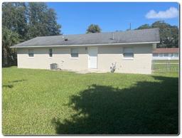 Picture of 512 W Ella J Gilmore Street, Apopka, FL 32703