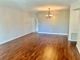 Picture of 2360 World Parkway Boulevard Unit 54, Clearwater, FL 33763