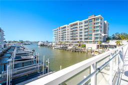 Picture of 920 N Osceola Avenue Unit 401, Clearwater, FL 33755