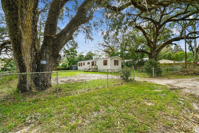 Picture of 18424 Lawrence Road, Dade City FL 33523