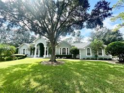 Picture of 168 Rue Des Chateaux, Tarpon Springs, FL 34688