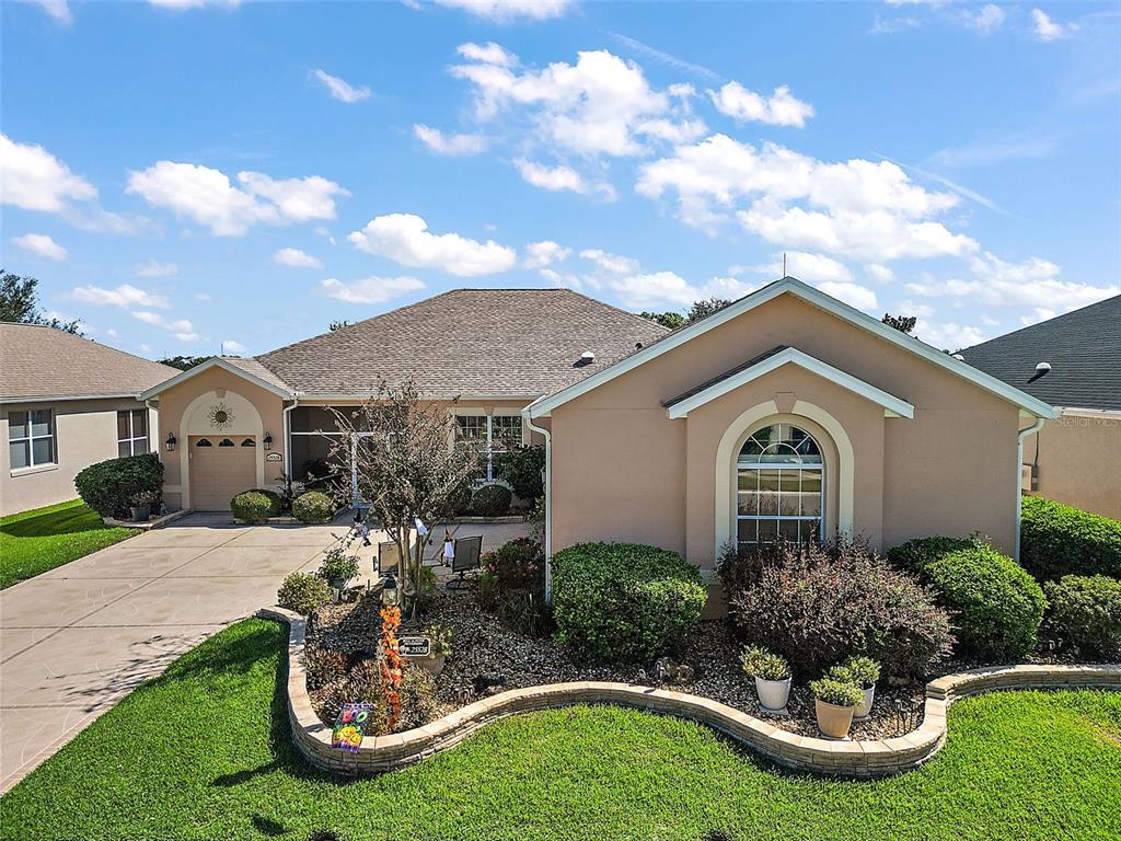 Picture of 25528 Maurepas Lane, Leesburg, FL 34748