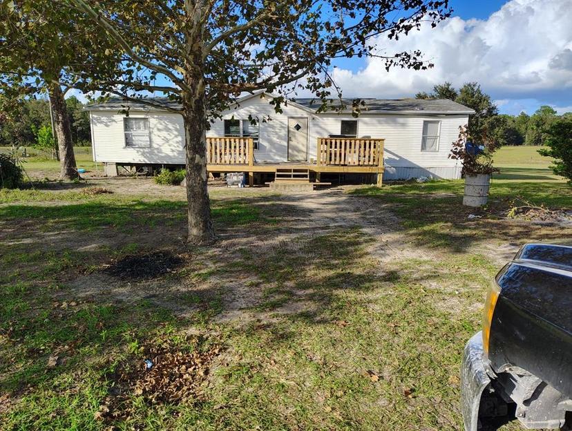 Picture of 9851 NE 60 St, Bronson FL 32621