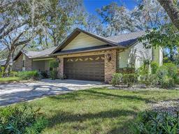 Picture of 2728 Saint Cloud Oaks Drive, Valrico, FL 33594