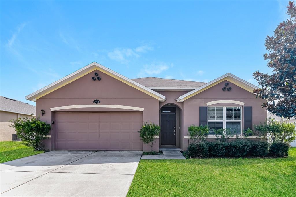 Picture of 2036 Van Buren Loop, Auburndale, FL 33823