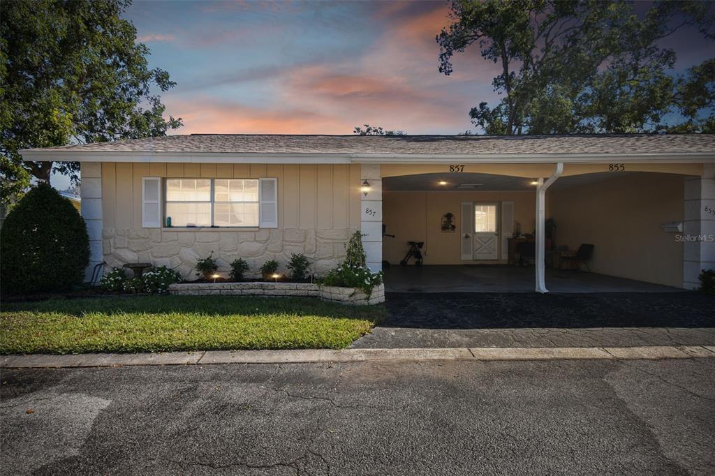 Picture of 857 Cambridge Ct, Dunedin, FL 34698