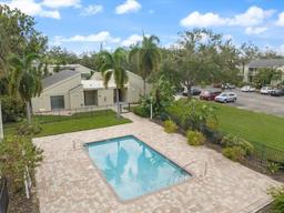 Picture of 2212 Bahia Vista Street Unit I1, Sarasota, FL 34239