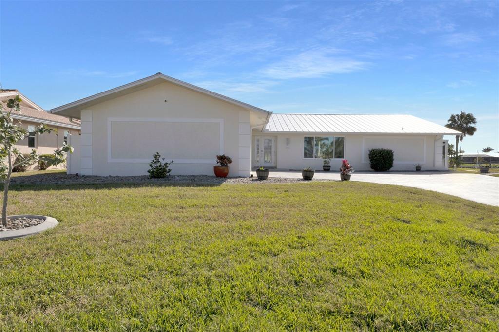 Picture of 950 Genoa Court, Punta Gorda, FL 33950