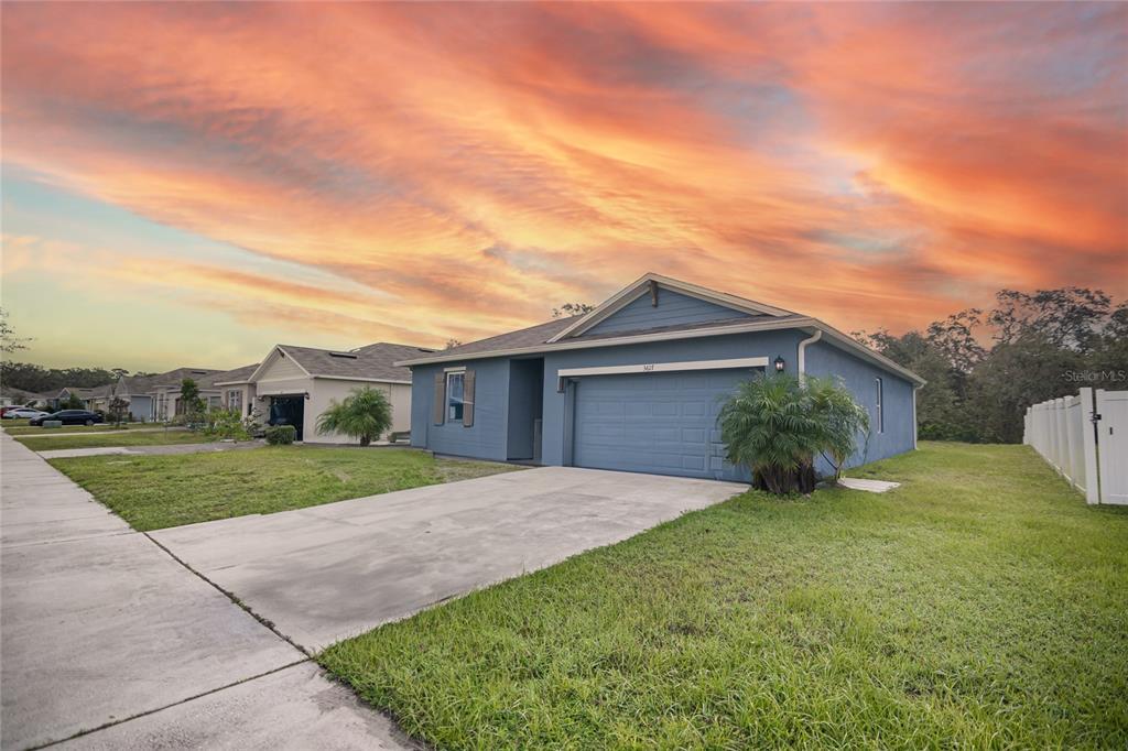 Picture of 3617 Scarlet Oak Drive, Saint Cloud, FL 34772