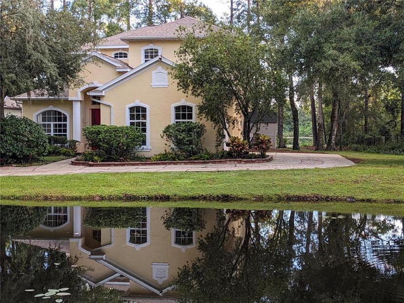 Picture of 23713 Acorn Hill Drive, Lutz FL 33559