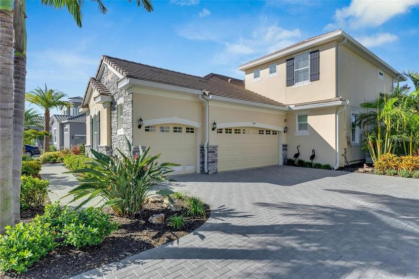 Picture of 824 Manns Harbor Drive, Apollo Beach FL 33572