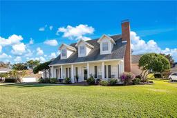 Picture of 5936 Coveview Drive W, Lakeland, FL 33813