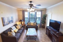 Picture of 914 Charo Parkway Unit 114, Davenport, FL 33897