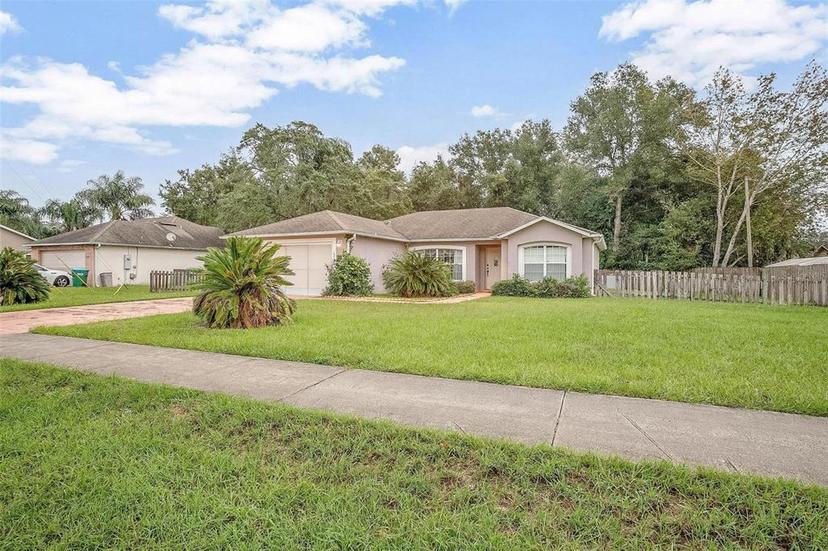 Picture of 1211 Humphrey Boulevard, Deltona FL 32738