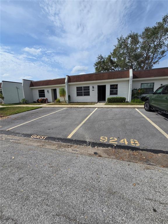 Picture of 9248 Oakwood Lane, Seminole FL 33776