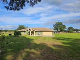 Picture of 16391 S Magnolia Avenue, Summerfield, FL 34491