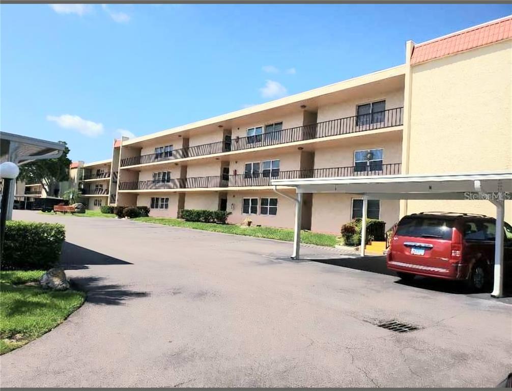 Picture of 12200 Vonn Road Unit 2106, Largo, FL 33774