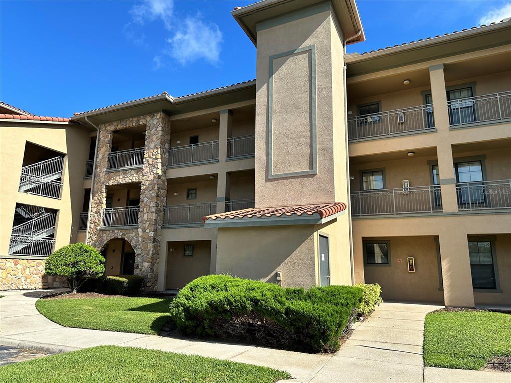 Picture of 912 Charo Parkway Unit 232, Davenport, FL 33897