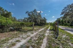 Picture of 12154 Bullfrog Creek Road, Gibsonton, FL 33534